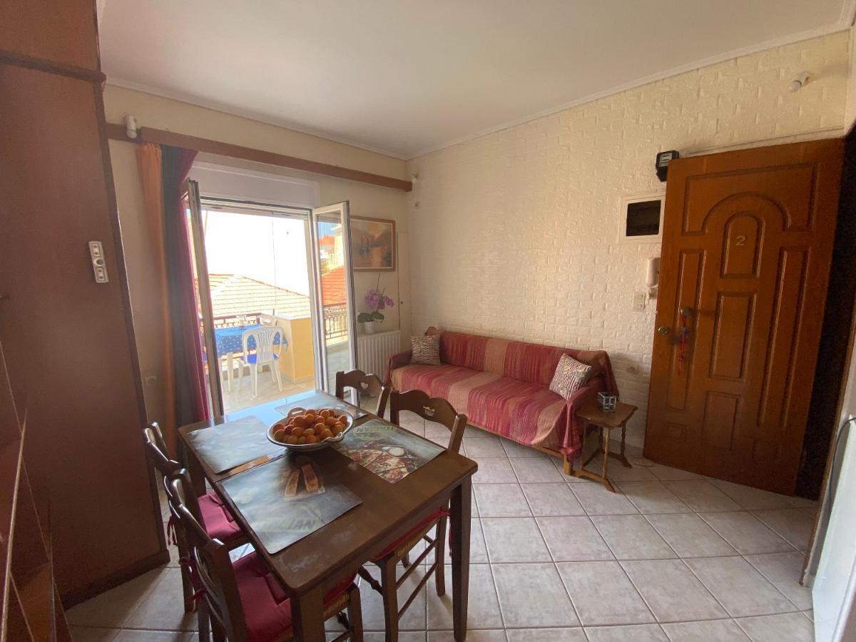 Mariangela Apartments Lixouri Exterior photo